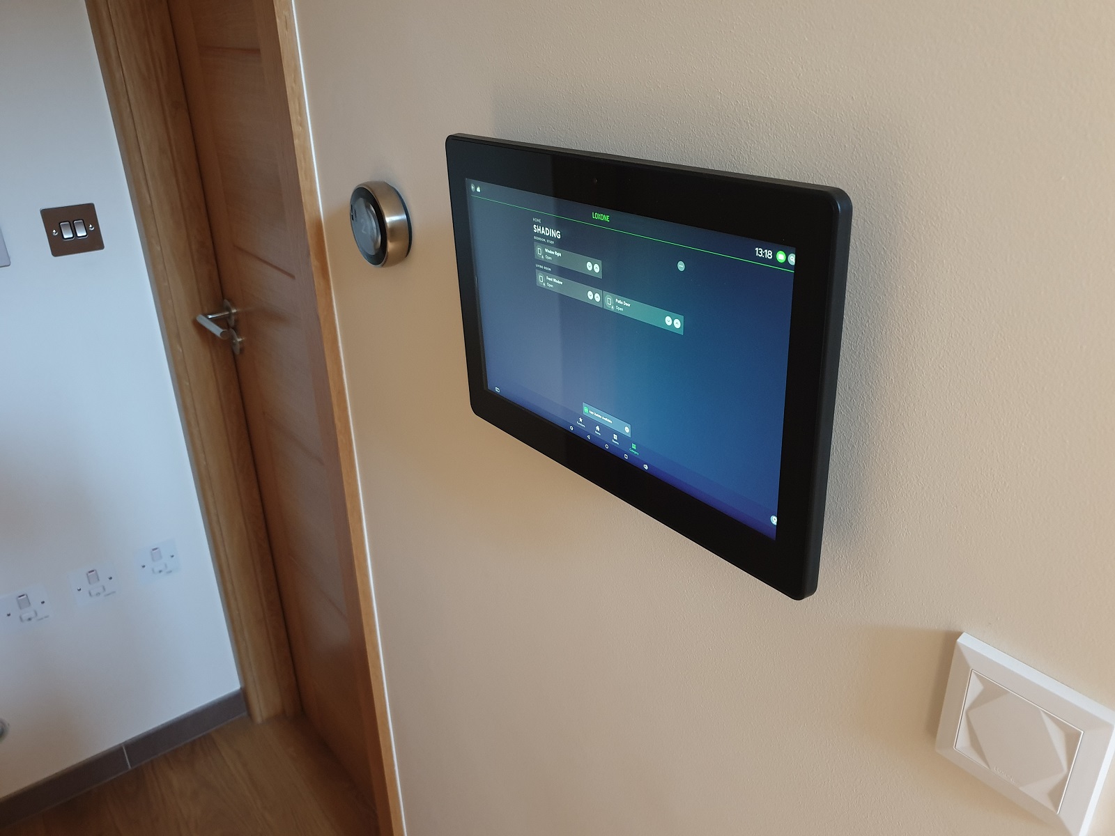 Smart Home Wall Tablet UK Decor LTD