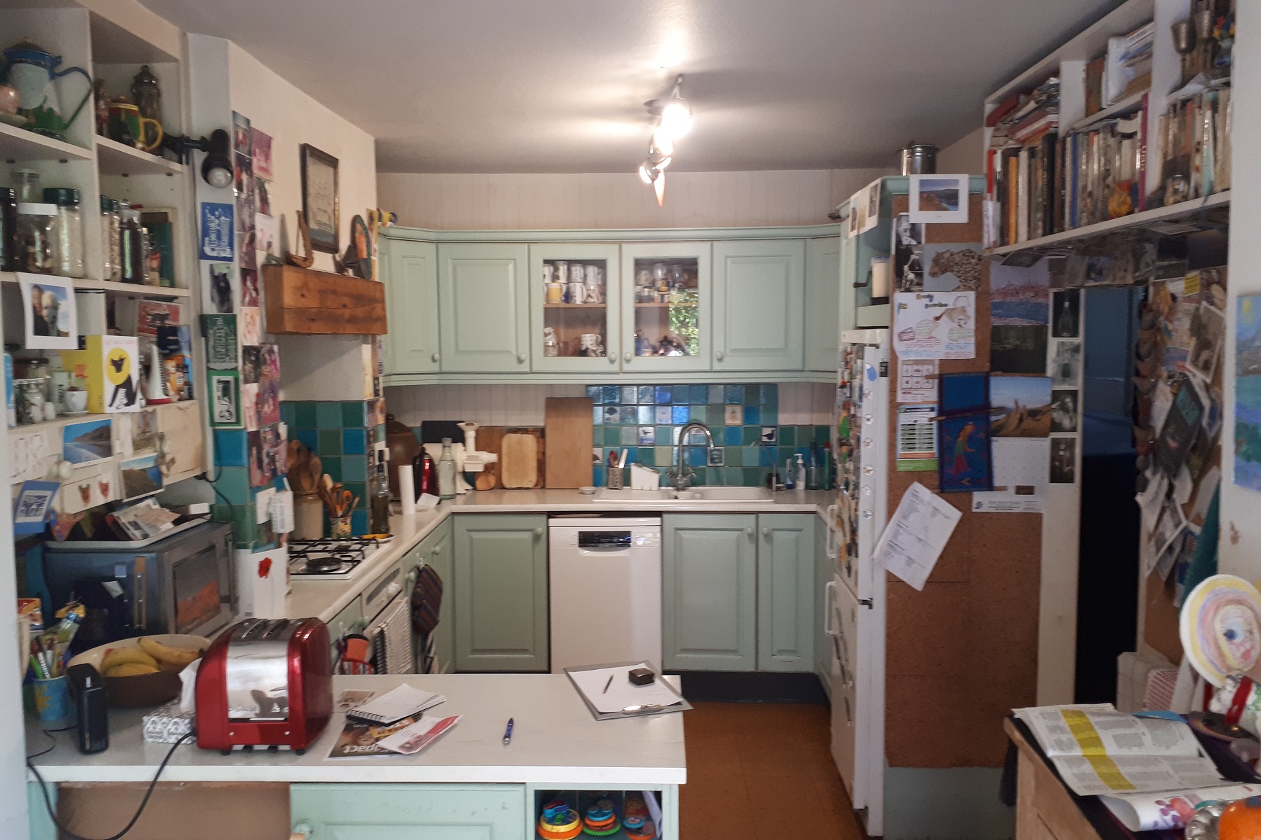 Kitchen, London N4 - before